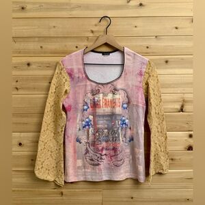Y2K Yukiko Size Medium French Butterfly Graphic Lace Sleeve Tee